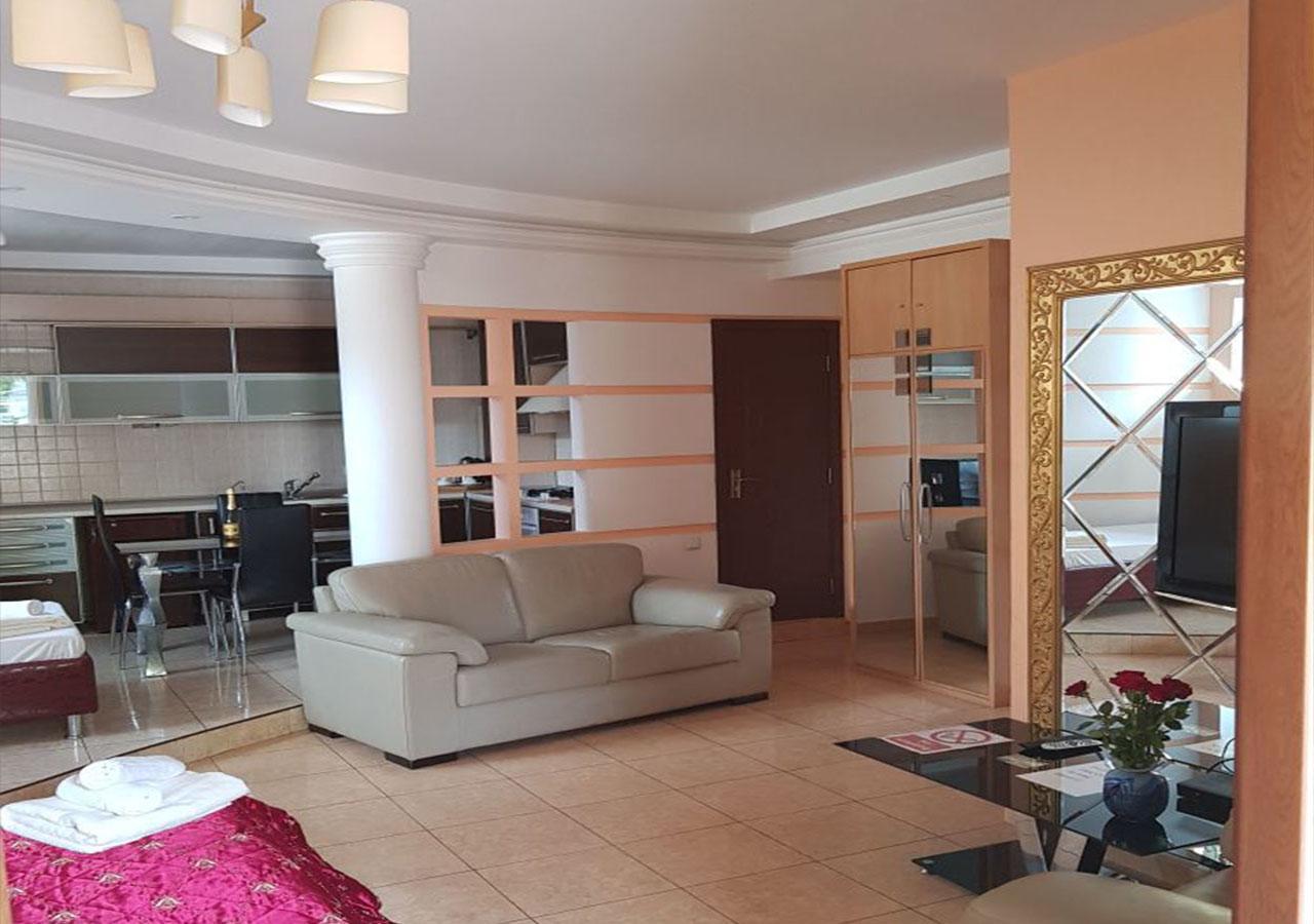 Emperum Nelson Hotel Chişinău Esterno foto