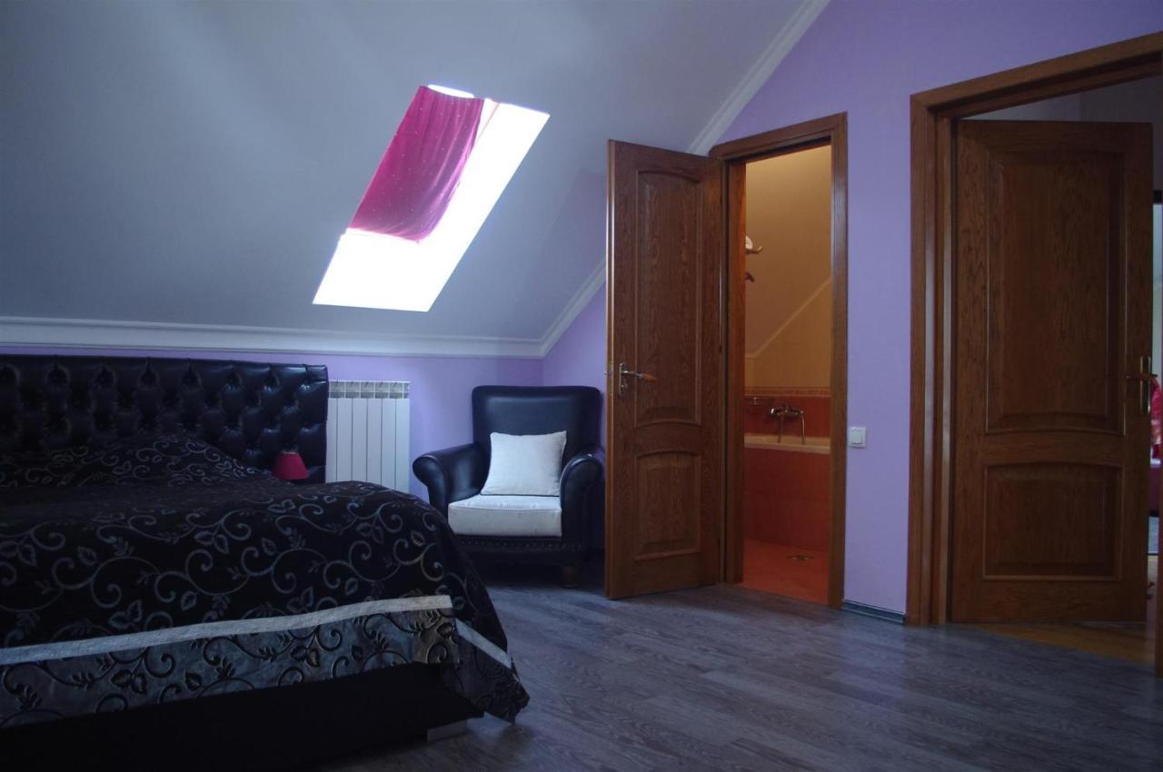 Emperum Nelson Hotel Chişinău Esterno foto