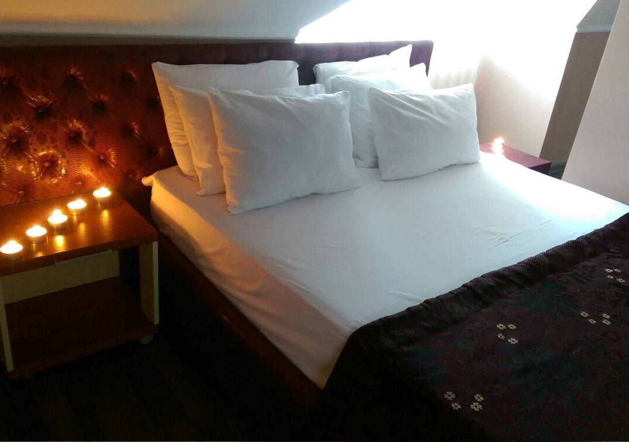 Emperum Nelson Hotel Chişinău Esterno foto